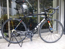 LOOK 2019 ROADBIKE 785 HUEZ RS PF86 SHIMNO ULTEGRA MAVIC KSYRIUM PRO EXALITH PROTEAM BLACK GLOSSY（ルック 2019年モデル ヒュエズ アールエス ロードバイク シマノ アルテグラ マビック キシリウム プロ エグザリット プロチームブラックグロッシー）