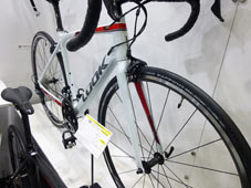 LOOK 2019 ROADBIKE 765 OPTIMUM ULTEGRA MIX R8000 COMPLETED WHITE GLOSSY FRONT FORK（ルック 2019年モデル オプティマ厶 シマノ アルテグラ ミックス 完成車 ロードバイク ホワイトグロッシー）