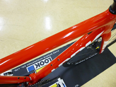 LOOK 2019 ROADBIKE 785 HUEZ DISC FRAME SET RED GLOSSY TOPTUBE（ルック 2019年モデル ヒュエズ ディスク フレームセット ロードバイク レッドグロッシー）