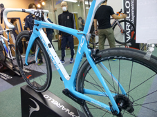 PINARELLO 2019 ROADBIKE DOGMA F10 FRAME SET 206 DIAMOND BLUE COLOR　SEATTUBE（ピナレロ 2019年モデル ロードバイク ドグマ エフテン フレームセット ダイアモンドブルー カラー）