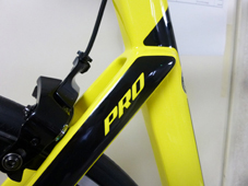 WILIER TRIESTINA 2019 ROADBIKE CENTO10 CENTO 10 AIR PRO SHIMANO DURAACE Di2 YELLOW BLACK COLOR SEATTUBE（ウィリエール トリエスティーナ 2019年モデル ロードバイク チェント ディエチ エアー プロ シマノ 電動 デュラエース 完成車 イエローブラック カラー）