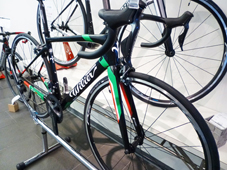 WILIER TRIESTINA 2019 ROADBIKE GTR GRANTURISMO R TEAM SHIMANO ULTEGRA Di2 11s SPECIAL TRICOLOR COLOR　FRONT FORK（ウィリエール トリエスティーナ  2019年モデル ロードバイク グランツーリズモ アール チーム シマノ 電動 アルテグラ 11スピード 完成車 展示会特別仕様車 トリコロール カラー）