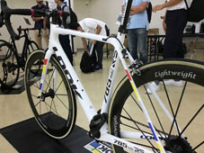 LOOK 2020 ROADBIKE 785 HUEZ RS 785huezrs DISC FRAME SET PROTEAM WHITE GLOSSY SEATSTAY ルック 2020年モデル ヒュエズ アールエス ディスク ロードバイク プロチームホワイトグロッシー