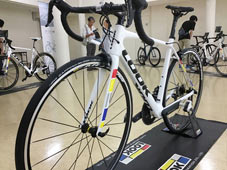 LOOK 2020 ROADBIKE 785 HUEZ 785HUEZ SHIMANO ULTEGRA Di2 COMPLETED PROTEAM WHITE GLOSSY HEADTUBE ルック 2020年モデル ロードバイク ヒュエズ シマノ 電動 アルテグラ 完成車 プロチームホワイトグロッシー