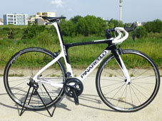 PINARELLO 2020 ROADBIKE PRINCE SHIMANO R7000 105 11s 272 WHITE BLACK COLOR（ピナレロ 2020年モデル ロードバイク プリンス シマノ 11スピード 完成車 ホワイトブラック カラー）