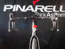 PINARELLO 2020 ROADBIKE DOGMA F12 DURAACE Di2 COMPLETED 429 URANUS BLACK RED HANDLE（ピナレロ 2020年モデル ロードバイク ドグマ エフトゥエルブ 電動 デュラエース 完成車 ブラックレッド）