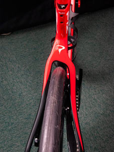 PINARELLO 2020 ROADBIKE DOGMA F12 DURAACE Di2 COMPLETED 429 URANUS BLACK RED BACKSTAY（ピナレロ 2020年モデル ロードバイク ドグマ エフトゥエルブ 電動 デュラエース 完成車 ブラックレッド）