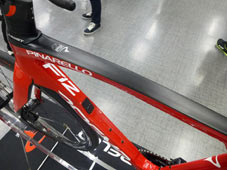 PINARELLO 2021 ROADBIKE DOGMA F12 DISK DISCULTEGRA Di2 441 METEOR RED TOPTUBE（ピナレロ 2021年モデル ロードバイク ドグマ エフトゥエルブ アルテグラ 完成車 レッド）