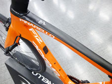 PINARELLO 2021 ROADBIKE DOGMA F12 DISK DISC ULTEGRA Di2 442 VENUS ORANGE TOPTUBE（ピナレロ 2021年モデル ロードバイク ドグマ エフトゥエルブ ディスク アルテグラ 完成車 ビーナス オレンジ）