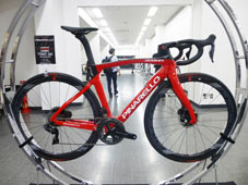 PINARELLO 2020 ROADBIKE DOGMA F12 DISK DISC FRAME SET 441 METEOR  RED（ピナレロ 2020年モデル ロードバイク ドグマ エフトゥエルブ フレーム セット レッド）