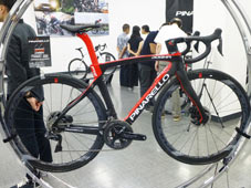 PINARELLO 2020 ROADBIKE DOGMA F12 FRAME SET 429 URANUS BLACK RED（ピナレロ 2020年モデル ロードバイク ドグマ エフトゥエルブ フレーム セット ブラックレッド）