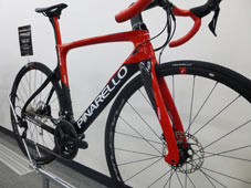 PINARELLO 2020 ROADBIKE PRINCE DISK DISC princedisk SHIMANO R8020 R8000 ULTEGRA 274 REDBLACK FRONTFORK（ピナレロ 2020年モデル ロードバイク プリンス ディスク プリンスディスク シマノ アルテグラ 完成車 レッドブラック）