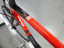 PINARELLO 2020 ROADBIKE PRINCE DISK DISC princedisk SHIMANO R7000 105 274 REDBLACK TOPTUBE（ピナレロ 2020年モデル ロードバイク プリンス ディスク プリンスディスク シマノ 完成車 レッドブラック）