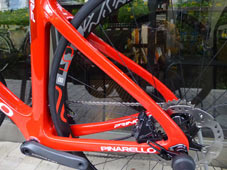 PINARELLO 2020 ROADBIKE PRINCE FX DISK DISC princefxdisk princefxdisc SHIMANO R8000 ULTEGRA 266 RED BLACK SEATSTAY（ピナレロ 2020年モデル ロードバイク プリンス エフエックス ディスク プリンスエフエックスディスク シマノ アルテグラ 完成車 レッドブラック）