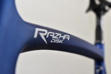 PINARELLO 2021 ROADBIKE RAZHA DISK RAZHADISK T600 SHIMANO 105 R7000 11s 305 NAVY MATT TOPTUBE ピナレロ 2021年モデル ロードバイク ラザディスク シマノ 11スピード 完成車 ネイビーマット