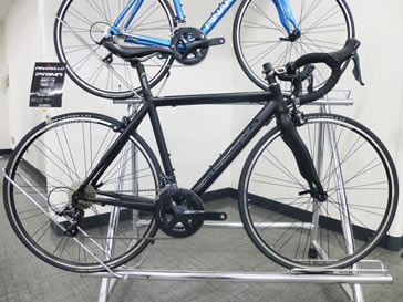 PINARELLO 2020 ROADBIKE PRIMA SHIMANO SORA 9s 732 BOB BLACK ON BLACK COLOR（ピナレロ 2020年モデル ロードバイク プリマ シマノ ソラ 9スピード 完成車 ボブ ブラックオンブラック カラー）