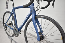 PINARELLO 2021 ROADBIKE ANGLIRU DISK anglirudisk discSHIMANO 105 R7000 11s A382 BLUE STEEL FRONT FORK ピナレロ 2021年モデル ロードバイク アングリル ディスク アングリルディスク シマノ 11スピード 完成車 ブルースティール