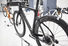 PINARELLO 2021 ROADBIKE DOGMA F12 DISK DISC FRAME SET A561/BOB ピナレロ 2021年モデル ロードバイク ドグマ エフトゥエルブ ディスク フレーム セット ボブ ブラックオンブラック 4