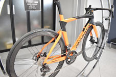 PINARELLO 2021 ROADBIKE DOGMA F12 DISK DISC ULTEGRADi2 A569 MARS ORANGE ピナレロ 2021年モデル ロードバイク ドグマ エフトゥエルブ ディスク アルテグラ 完成車 マーズオレンジ 4