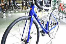 DEROSA 2022 ROADBIKE 838 DISK Frame Set BLUE WHITE FRONT デローザ 2022年モデル ロードバイク ディスク フレームセット ブルーホワイト