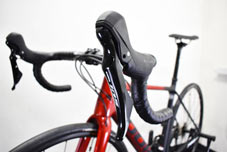 LOOK 2022 ROADBIKE 785 HUEZ DISC SHIMANO 105 COMPLETED BLACK METALLIC RED MATT ST-R7020 LEVER ルック 2022年モデル ロードバイク ヒュエズ ディスク シマノ 完成車 ブラックメタリックレッドマット