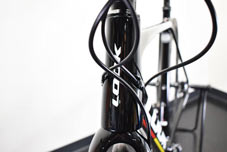 LOOK 2022 ROADBIKE 785HUEZ DISC SHIMANO 105 COMPLETED PROTEAM BLACK GLOSSY HEADTUBE ルック 2022年モデル ロードバイク ヒュエズディスク シマノ 完成車 プロチーム ブラック グロッシー