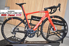 PINARELLO 2022 ROADBIKE PRINCE FX DISK DISC princefxdisk princefxdisc SHIMANO DURAACE R9200 R9270 Di2 A232 RADIANT RED ピナレロ 2022年モデル ロードバイク プリンス エフエックス ディスク プリンスエフエックスディスク シマノ 電動 デュラエース 完成車 ラディアントレッド 在庫 展示 販売