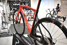 PINARELLO 2022 ROADBIKE PRINCE FX DISK DISC princefxdisk princefxdisc SHIMANO ULTEGRA R8100 R8170 Di2 A232 RADIANT RED SEATSTAY ピナレロ 2022年モデル ロードバイク プリンス エフエックス ディスク プリンスエフエックスディスク シマノ 電動 アルテグラ 完成車 ラディアントレッド