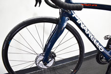 PINARELLO 2022 ROADBIKE RAZHA DISK RAZHADISK T600 SHIMANO 105 R7000 11s B364 ANTWARP BLUE ピナレロ 2022年モデル ロードバイク ラザディスク シマノ 11スピード 完成車 アントワープブルー ONDA FRONT FORK オンダ フロントフォーク