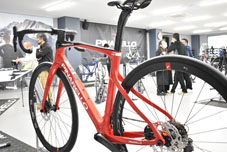 PINARELLO 2025 2024 ROADBIKE X3 DISK X3DISK SHIMANO R7100 R7170 Di2 12s D161 KEEN RED ピナレロ 2025年モデル 2024年モデル ロードバイク エックススリーディスク シマノ 電動 12スピード 完成車 キーン レッド 4