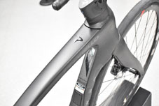 PINARELLO 2025 2024 ROADBIKE F7 DISK F7DISK SHIMANO R9200 DURAACE Di2 12s 12s D102 RAZOR BLACK ピナレロ 2025年モデル 2024年モデル ロードバイク エフセブンディスク シマノ 電動 デュラエース 12スピード 完成車 レイザー ブラック 詳細