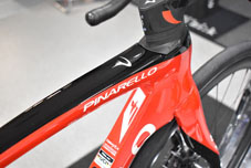 PINARELLO 2023 ROADBIKE F7 DISK f7disk T900 SHIMANO ULTEGRA R8100 Di2 12s 12speed D101 RAZOR RED ピナレロ 2023年モデル ロードバイク エフセブンブ エフ セブン ディスク シマノ 電動 アルテグラ 12スピード 完成車 レーザー レッド TOPTUBE