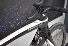 PINARELLO 2023 ROADBIKE F9 DISK f9disk T900 SHIMANO DURAACE R9200 Di2 12s 12speed D100 RAZOR WHITE ピナレロ 2023年モデル ロードバイク エフナイン エフ ナイン ディスク シマノ 電動 デュラエース 12スピード 完成車 レーザー ホワイト TOPTUBE