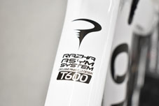 PINARELLO 2023 ROADBIKE RAZHA DISK RAZHADISK T600 SHIMANO 105 Di2 R7100 12s B380 SHINY WHITE TOPTUBE ピナレロ 2023年モデル ロードバイク ラザディスク シマノ 電動 12スピード 完成車 シャイニーホワイト