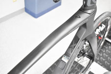 PINARELLO 2025 2024 ROADBIKE X3 DISK X3DISK SHIMANO 105 R7100 R7170 Di2 12s D160 DEEP BLACK ピナレロ 2025年モデル 2024年モデル ロードバイク エックススリー ディスク シマノ 電動 12スピード 完成車 ディープ ブラック 詳細