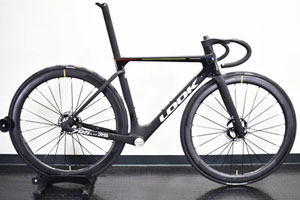 LOOK 2025 2024 ROADBIKE 795 BLADE 2 BLADE2 RS DISC SHIMANO R8100 ULTEGRA Di2 12speed PROTEAM BLACK MATT ルック 2025年モデル 2024年モデル ロードバイク ブレード2 ブレード アールエス ディスク シマノ 電動 アルテグラ 完成車 12スピード プロチームブラックマット 詳細