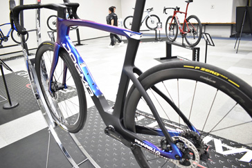 PINARELLO 2026 ROADBIKE DOGMA F DOGAMF DISK DISC M40X FRAME SET frameset MY26 H103 LUXTER BLUE SHINY ピナレロ 2026年モデル ロードバイク ドグマエフ ディスク フレームセット ルクスターブルーシャイニー 3