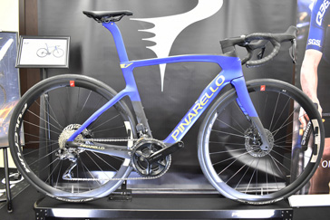 PINARELLO 2026 2027 ROADBIKE F5 DISK F5DISK SHIMANO ULTEGRA R8100 Di2 12s J010 Midnight Blue Gold ピナレロ 2026年モデル 2027年モデル ロードバイク エフファイブディスク シマノ アルテグラ 電動 12スピード 完成車 ミッドナイトゴールド
