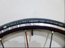 FULCRUM RACING ZERO COMPETIZIONE 2WAY-FIT WHEEL SET TUBELESS TIRE（フルクラム レーシングゼロ コンペティツィオーネ ツーウェイフィット ホイール チューブレス タイヤ）